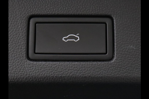 Volkswagen Arteon 1.4 TSI eHybrid Elegance | Nappaleder | Stoel & stuurverwarming | Camera | Massage | Matrix LED | Adaptive cruise | Navigatie | Achterbankverwarming | Virtual Cockpit | PHEV