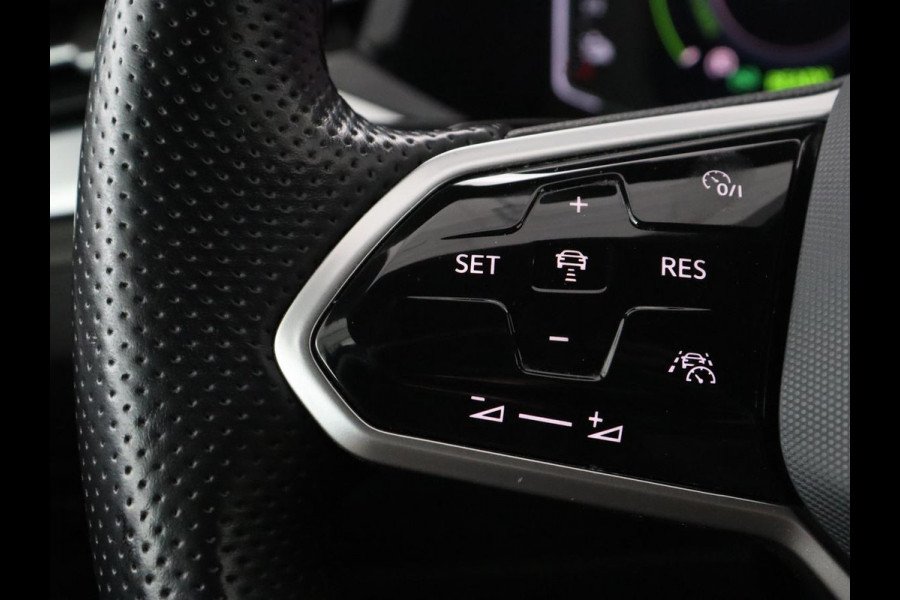 Volkswagen Arteon 1.4 TSI eHybrid Elegance | Nappaleder | Stoel & stuurverwarming | Camera | Massage | Matrix LED | Adaptive cruise | Navigatie | Achterbankverwarming | Virtual Cockpit | PHEV