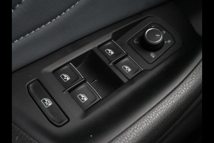 Volkswagen Arteon 1.4 TSI eHybrid Elegance | Nappaleder | Stoel & stuurverwarming | Camera | Massage | Matrix LED | Adaptive cruise | Navigatie | Achterbankverwarming | Virtual Cockpit | PHEV