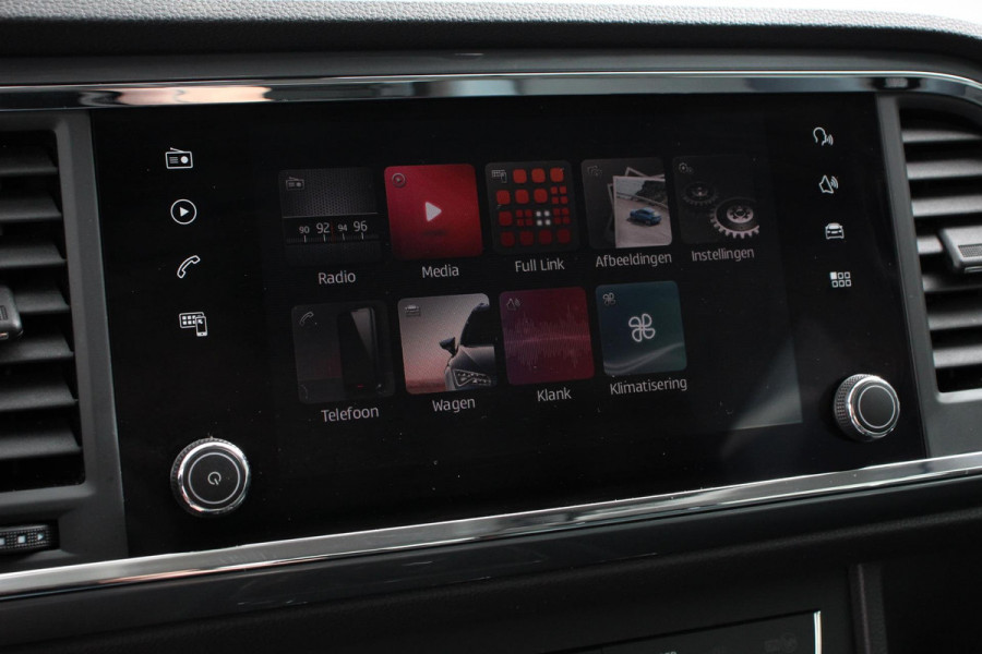 Seat Ateca 1.5 TSI DSG Style | Navigatie | Apple Carplay/Android Auto | Cruise Control | Stoelverwarming | Elektrische Achterklep | Beats Audio |