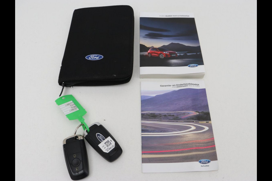 Ford Kuga 2.5 PHEV ST-Line | Trekhaak | Adaptive cruise | Camera | Carplay | Navigatie | Keyless | Full LED | Climate control