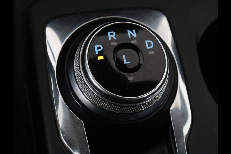 Ford Kuga 2.5 PHEV ST-Line | Trekhaak | Adaptive cruise | Camera | Carplay | Navigatie | Keyless | Full LED | Climate control