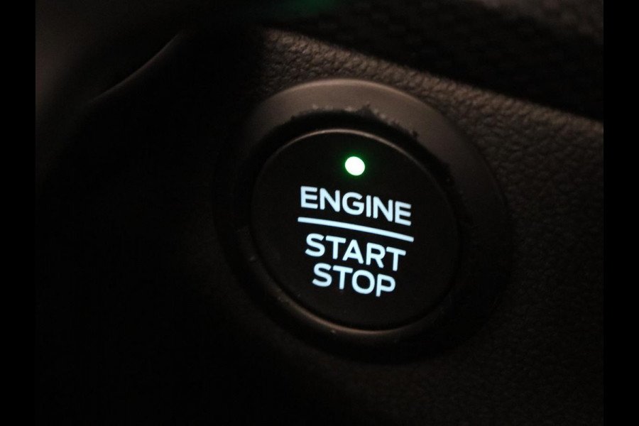 Ford Kuga 2.5 PHEV ST-Line | Trekhaak | Adaptive cruise | Camera | Carplay | Navigatie | Keyless | Full LED | Climate control