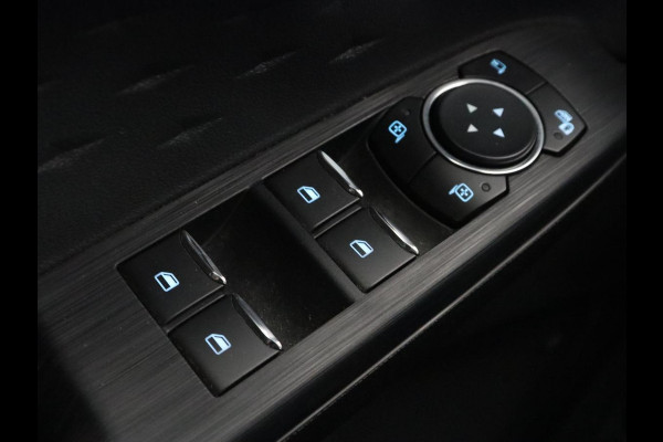 Ford Kuga 2.5 PHEV ST-Line | Trekhaak | Adaptive cruise | Camera | Carplay | Navigatie | Keyless | Full LED | Climate control