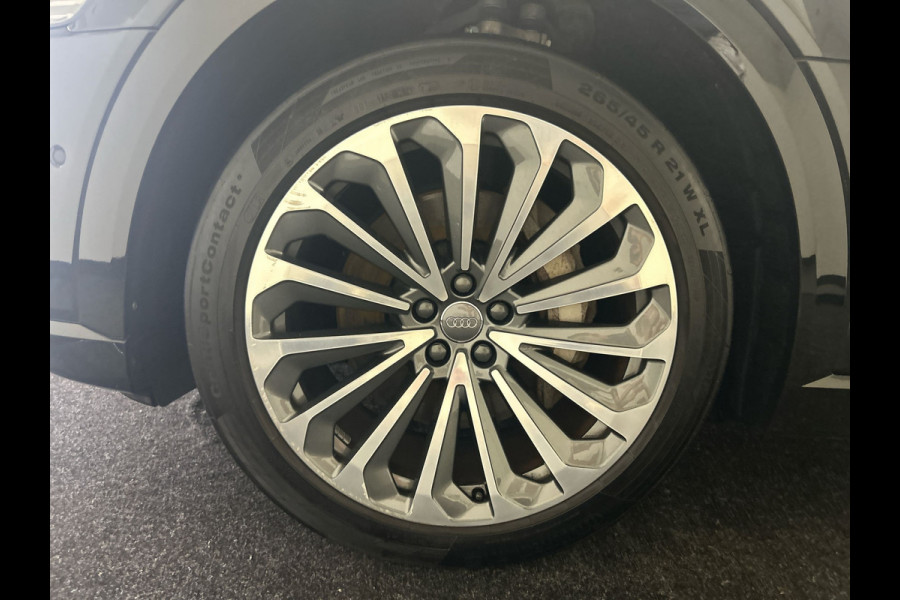 Audi e-tron e-tron 55 quattro advanced 95 kWh | Panoramadak | S-Line | Lederen bekleding
