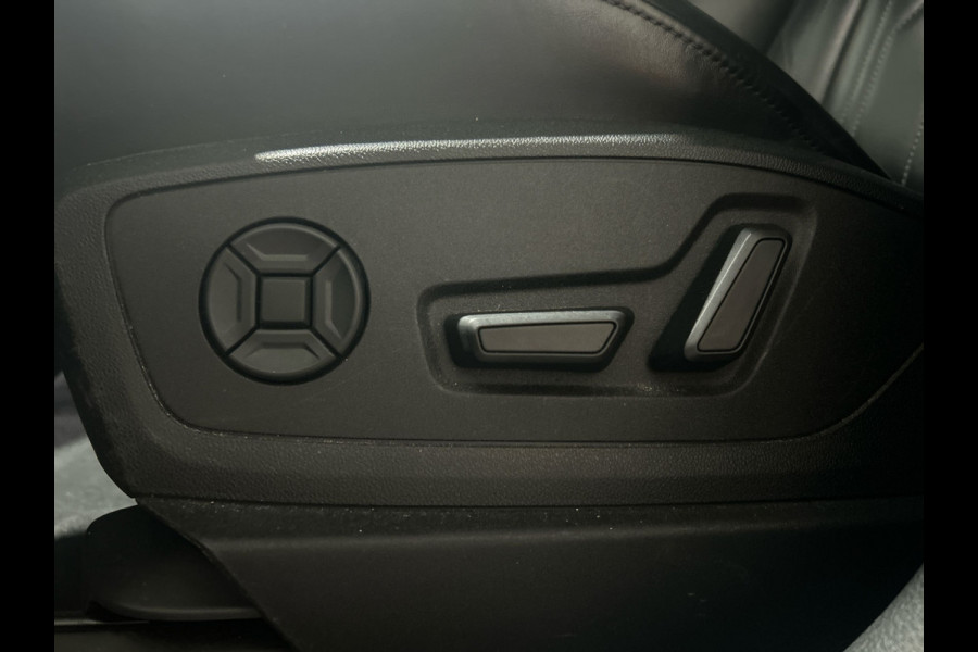 Audi e-tron e-tron 55 quattro advanced 95 kWh | Panoramadak | S-Line | Lederen bekleding