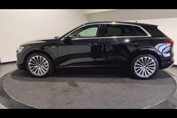 Audi e-tron e-tron 55 quattro advanced 95 kWh | Panoramadak | S-Line | Lederen bekleding