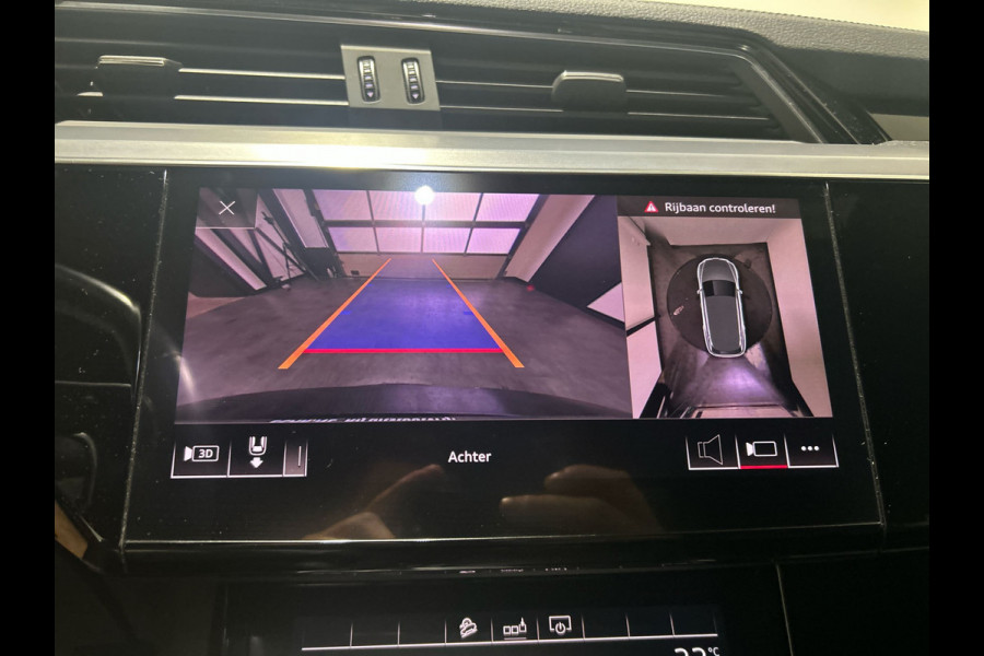 Audi e-tron e-tron 55 quattro advanced 95 kWh | Panoramadak | S-Line | Lederen bekleding