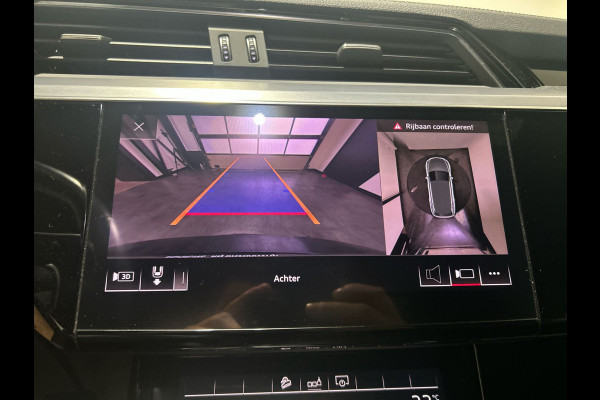Audi e-tron e-tron 55 quattro advanced 95 kWh | Panoramadak | S-Line | Lederen bekleding