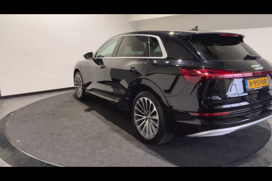 Audi e-tron e-tron 55 quattro advanced 95 kWh | Panoramadak | S-Line | Lederen bekleding