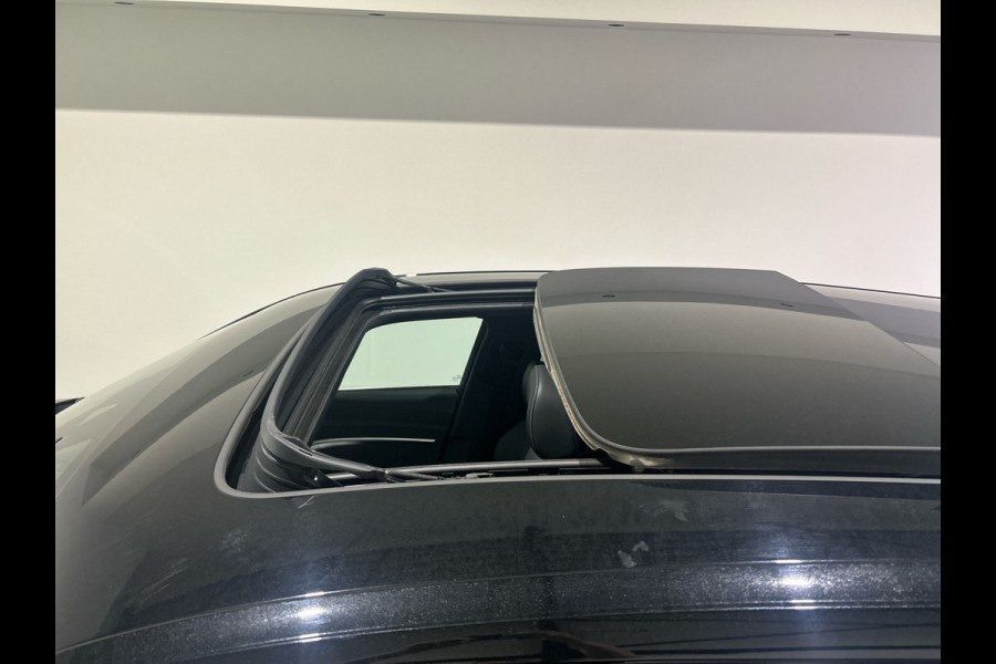 Audi e-tron e-tron 55 quattro advanced 95 kWh | Panoramadak | S-Line | Lederen bekleding