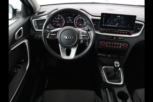 Kia Ceed 1.6 CRDi DynamicLine | Trekhaak | Camera | Carplay | Navigatie | Climate control | Parkeerhulp | Cruise control | Bluetooth