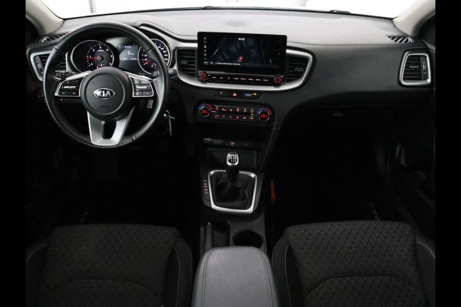 Kia Ceed 1.6 CRDi DynamicLine | Trekhaak | Camera | Carplay | Navigatie | Climate control | Parkeerhulp | Cruise control | Bluetooth