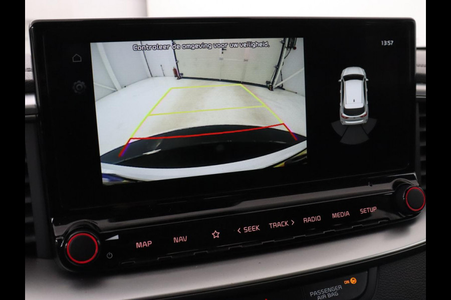 Kia Ceed 1.6 CRDi DynamicLine | Trekhaak | Camera | Carplay | Navigatie | Climate control | Parkeerhulp | Cruise control | Bluetooth