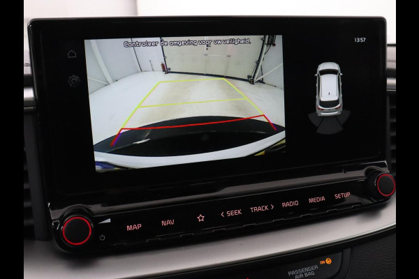 Kia Ceed 1.6 CRDi DynamicLine | Trekhaak | Camera | Carplay | Navigatie | Climate control | Parkeerhulp | Cruise control | Bluetooth