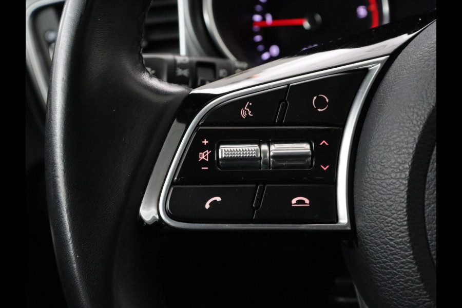 Kia Ceed 1.6 CRDi DynamicLine | Trekhaak | Camera | Carplay | Navigatie | Climate control | Parkeerhulp | Cruise control | Bluetooth