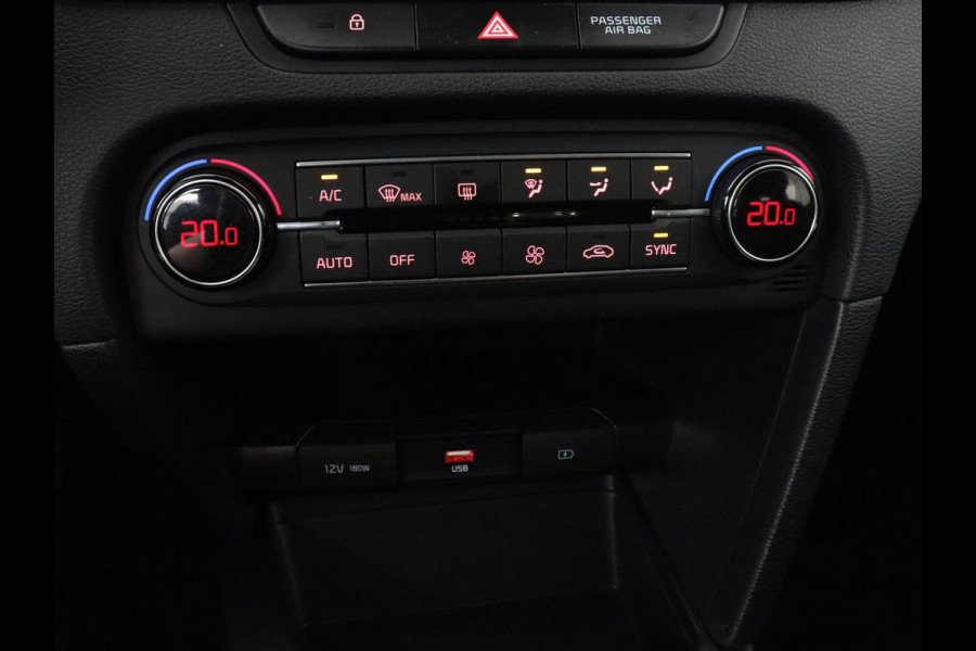 Kia Ceed 1.6 CRDi DynamicLine | Trekhaak | Camera | Carplay | Navigatie | Climate control | Parkeerhulp | Cruise control | Bluetooth
