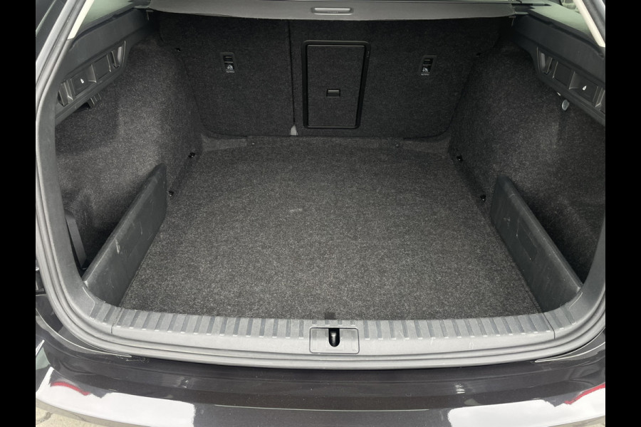 Škoda Octavia Combi 1.5 e-TSI Business Edition Plus Trekhaak | Virtual Cockpit | LED | Navi | Carplay