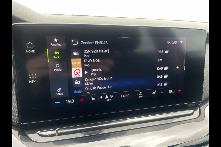 Škoda Octavia Combi 1.5 e-TSI Business Edition Plus Trekhaak | Virtual Cockpit | LED | Navi | Carplay