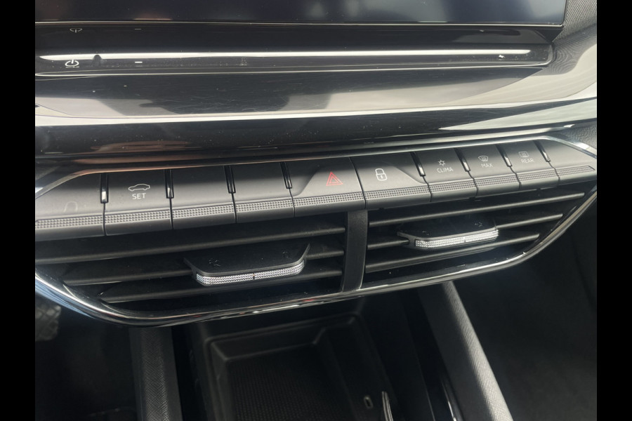 Škoda Octavia Combi 1.5 e-TSI Business Edition Plus Trekhaak | Virtual Cockpit | LED | Navi | Carplay