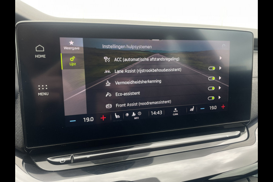 Škoda Octavia Combi 1.5 e-TSI Business Edition Plus Trekhaak | Virtual Cockpit | LED | Navi | Carplay