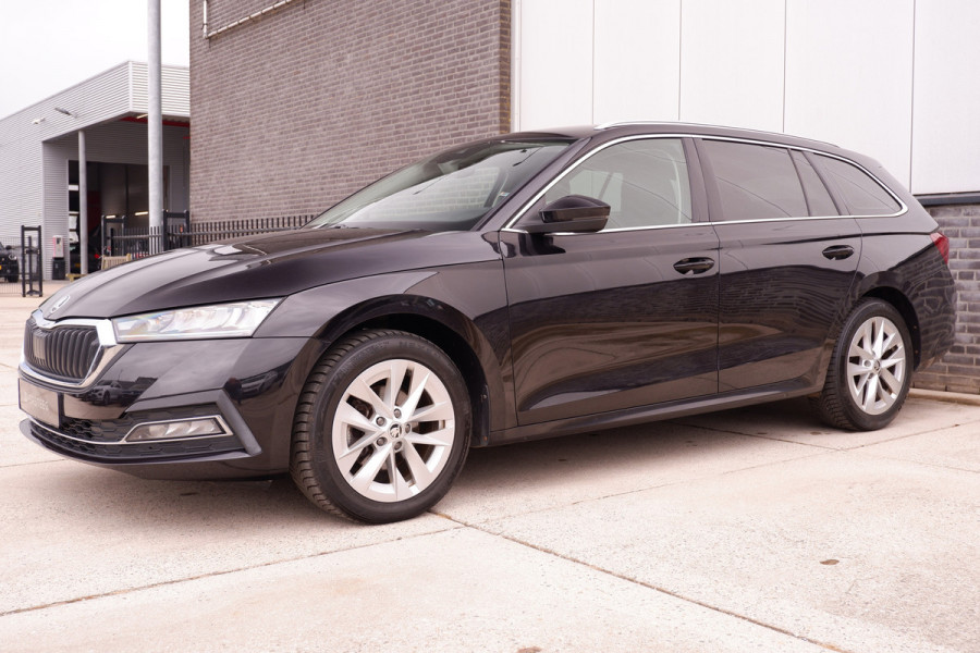 Škoda Octavia Combi 1.5 e-TSI Business Edition Plus Trekhaak | Virtual Cockpit | LED | Navi | Carplay