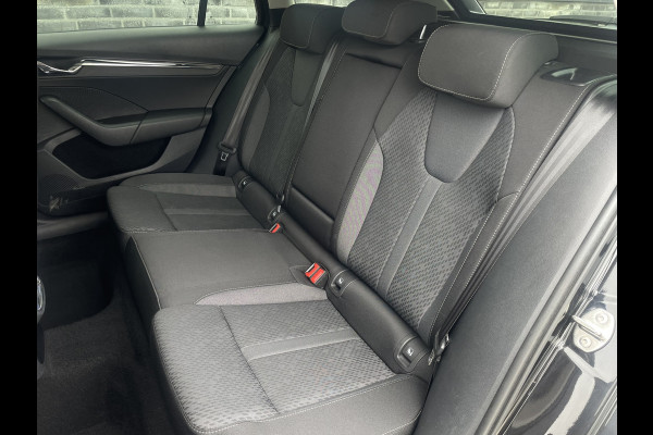 Škoda Octavia Combi 1.5 e-TSI Business Edition Plus Trekhaak | Virtual Cockpit | LED | Navi | Carplay