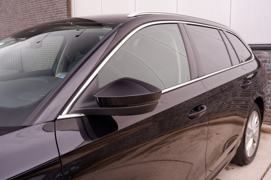 Škoda Octavia Combi 1.5 e-TSI Business Edition Plus Trekhaak | Virtual Cockpit | LED | Navi | Carplay