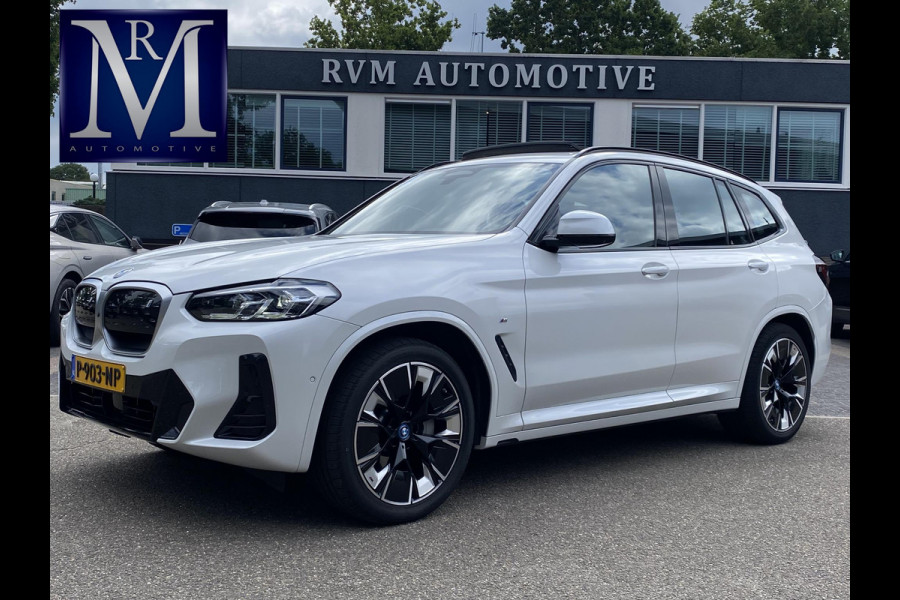 BMW iX3 High Executive 80 kWh M SPORT DEALER ONDERHOUDEN | MEGA COMPLEET (oa: DRIVING ASSIST.PROFF.-HARMAN KARDON-DODE HOEK-ELECTR.STOELEN-ADAPTIEF ONDERSTEL etc.) | RIJKLAARPIJS incl. 12mnd BOVAG