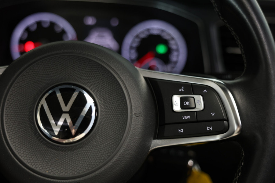 Volkswagen T-Roc Cabrio 1.5 TSI R-Line ACC PDC STOELVW '21