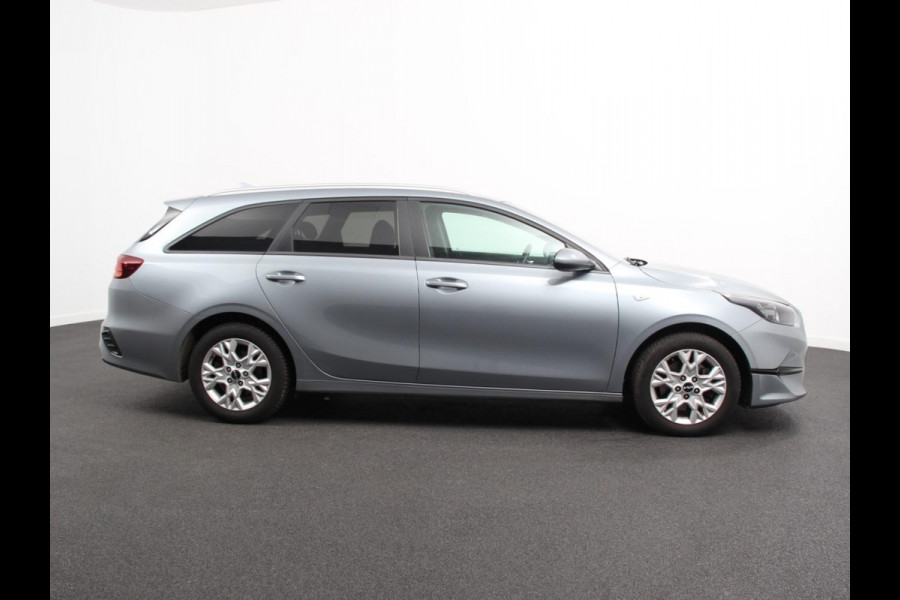 Kia Ceed Sportswagon 1.5 T-GDi 160pk Prestige Navigatie Apple Carplay/Android Auto Camera Stoel- en stuurverwarming Cruise Control Climate Control Start/Stop systeem Getinte ramen