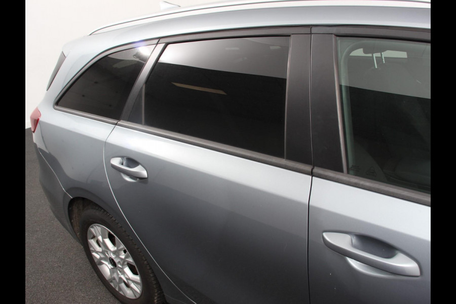 Kia Ceed Sportswagon 1.5 T-GDi 160pk Prestige Navigatie Apple Carplay/Android Auto Camera Stoel- en stuurverwarming Cruise Control Climate Control Start/Stop systeem Getinte ramen
