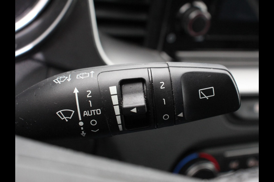 Kia Ceed Sportswagon 1.5 T-GDi 160pk Prestige Navigatie Apple Carplay/Android Auto Camera Stoel- en stuurverwarming Cruise Control Climate Control Start/Stop systeem Getinte ramen