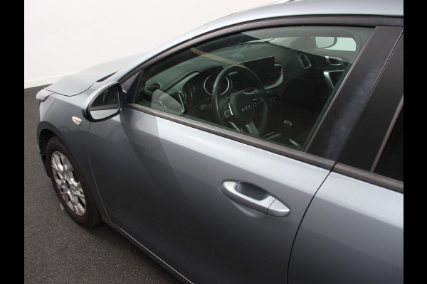 Kia Ceed Sportswagon 1.5 T-GDi 160pk Prestige Navigatie Apple Carplay/Android Auto Camera Stoel- en stuurverwarming Cruise Control Climate Control Start/Stop systeem Getinte ramen