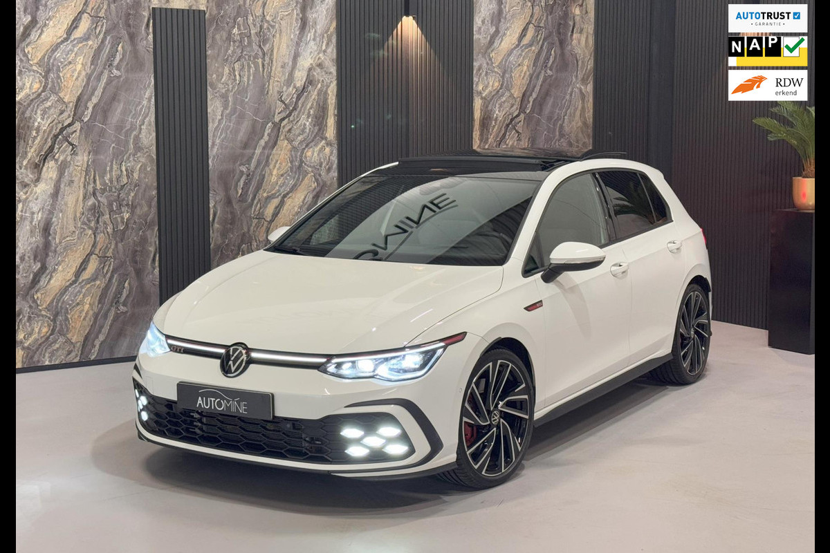 Volkswagen Golf 2.0 TSI GTI|PANO|KEYLESS|HEAD UP|HK|BOMVOL Volkswagen Golf 2.0 TSI GTI|PANO|KEYLESS|HEAD UP|HK|BOMVOL
