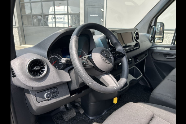 Mercedes-Benz Sprinter 317 CDI L2 H2 PRO / LED / MBUX 10.25 / Navigatie / Camera / Parkeersensoren / Cruise control / Airco / 270 Graden achterdeuren