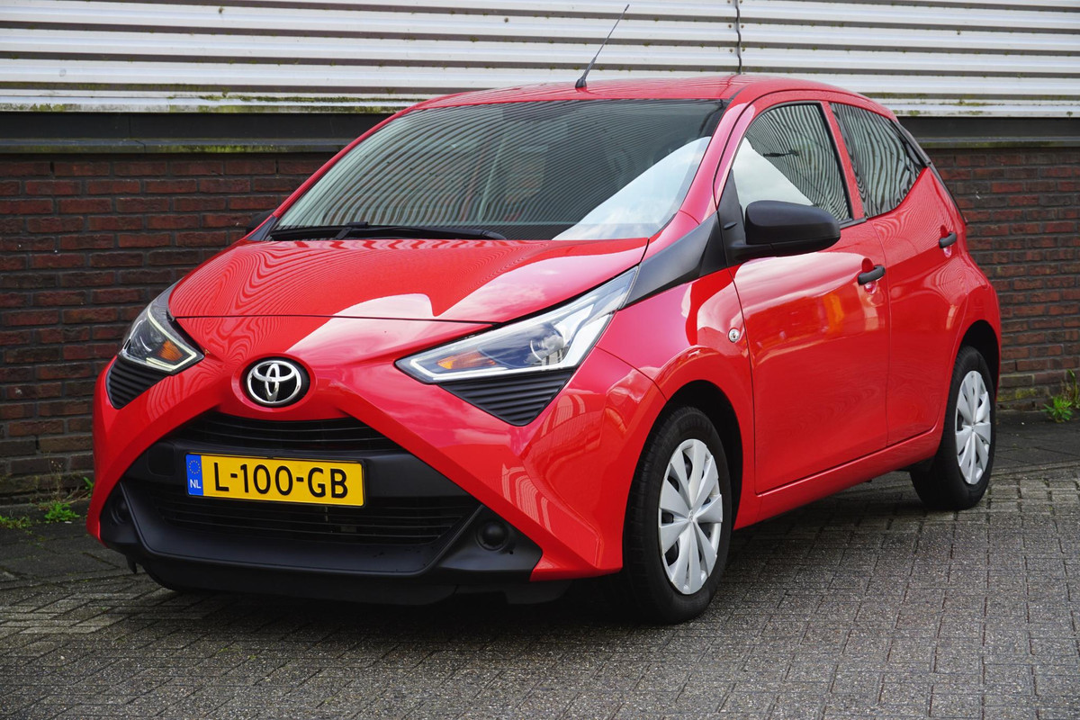 Toyota Aygo 1.0 VVT-i x-fun/Dealeronderhouden/1e Eigenaar/ Toyota Aygo 1.0 VVT-i x-fun/Dealeronderhouden/1e Eigenaar/