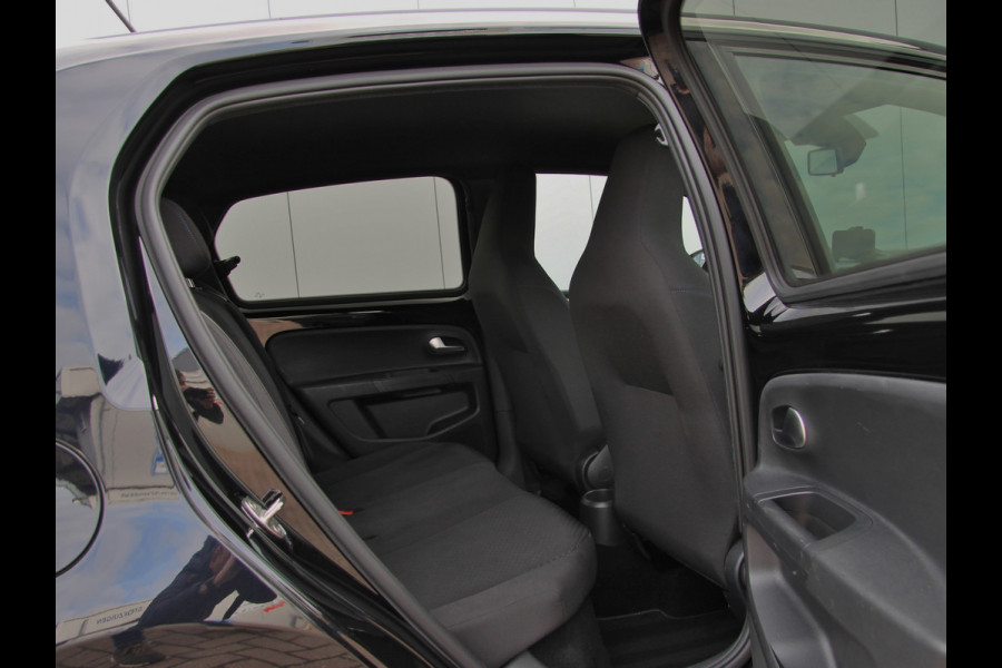 Volkswagen up! 1.0 65pk 5drs. United | Black Edition