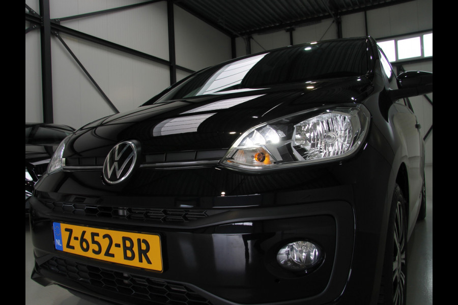 Volkswagen up! 1.0 65pk 5drs. United | Black Edition