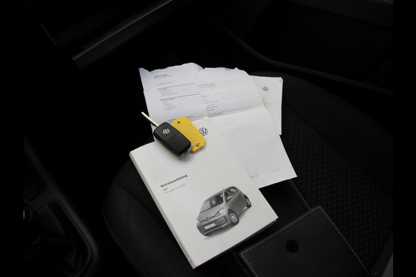 Volkswagen up! 1.0 65pk 5drs. United | Black Edition