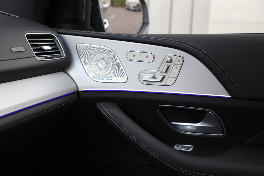 Mercedes-Benz GLE AMG 53 Hybrid 4MATIC+ | 544PK | Luchtvering | Head-up | Massage | Keyles-go | Pano | Multibeam | Sfeerverlichting | Burmester | Mercedes-Benz GLE AMG 53 Hybrid 4MATIC+ | 544PK | Luchtvering | Head-up | Massage | Keyles-go | Pano | Multibeam | Sfeerverlichting | Burmester |