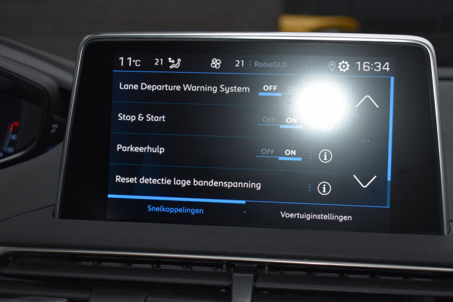 Peugeot 3008 1.2 PureTech 130PK Aut. Blue Lease Premium | Carplay | PDC | Cruise