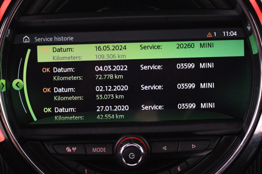 MINI Countryman 1.5 Cooper Chili (PANORAMADAK, STOELVERWARMING, ACHTERUITRIJCAMERA, H&K AUDIO, HEAD-UP DISPLAY)