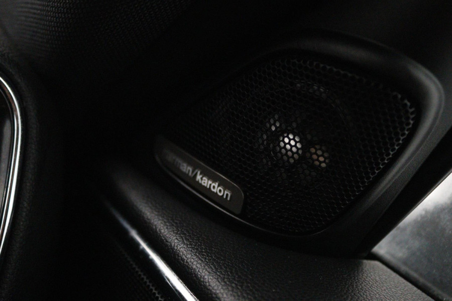 MINI Countryman 1.5 Cooper Chili (PANORAMADAK, STOELVERWARMING, ACHTERUITRIJCAMERA, H&K AUDIO, HEAD-UP DISPLAY)
