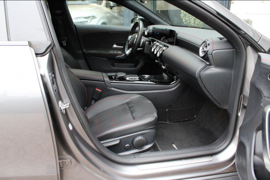 Mercedes-Benz CLA-Klasse Shooting Brake 200 Business Solution AMG