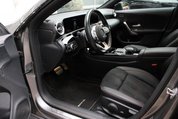 Mercedes-Benz CLA-Klasse Shooting Brake 200 Business Solution AMG