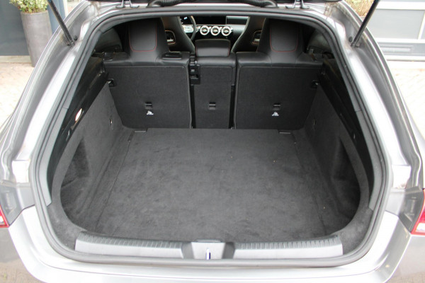 Mercedes-Benz CLA-Klasse Shooting Brake 200 Business Solution AMG