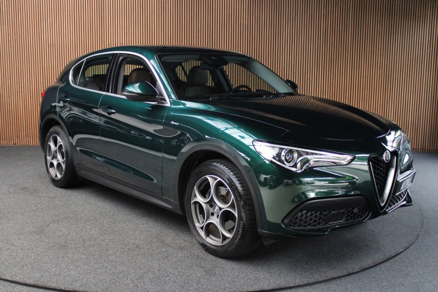 Alfa Romeo Stelvio 2.0 T AWD Leder Navi Camera ACC Android Elektr. achterklep Stuurverwarming PDC Stoelverwarming Xenon