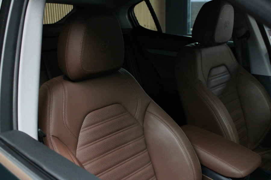 Alfa Romeo Stelvio 2.0 T AWD Leder Navi Camera ACC Android Elektr. achterklep Stuurverwarming PDC Stoelverwarming Xenon