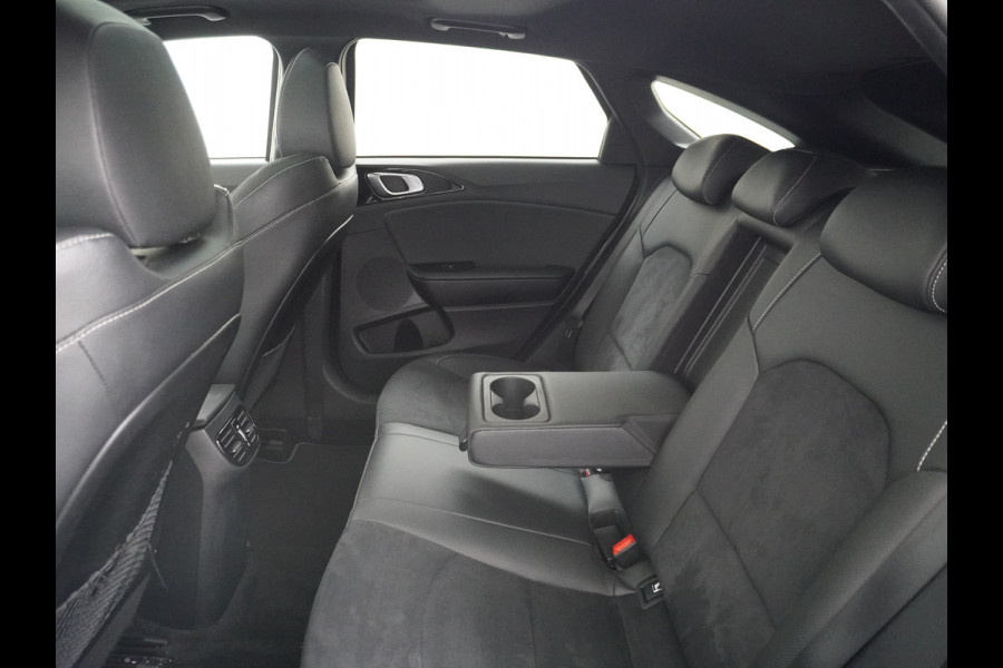 Kia ProCeed 1.4 T-GDI 141PK Autom. GT-Line Panoramadak Virtual Cockpit Trekhaak Navi Camera Ecc Apple Carplay Android Auto Adap.Cruise Stoel Keyless DAB Lmv 17" Led Dodehoekdetector Rijstrooksensor met correctie Elek.Achterklep Verkeersbord detectie Uitparkeer waarschuwing Zeer compleet! Origineel Nederlandse Auto €35.000,- nieuw